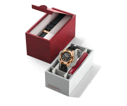 Victorinox 242025.1 I.N.O.X. Small Automatic 32mm 10ATM Ladies