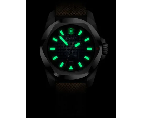 【正規品】VICTORINOX I.N.O.X. Amazon.co.jp: VICTORINOX(ビクトリノックス)腕時計 I.N.O.X.