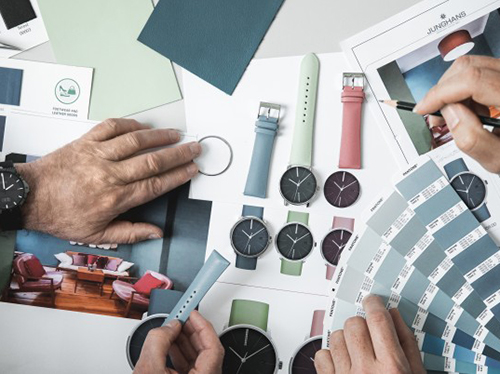 Collections & added value for technology enthusiasts